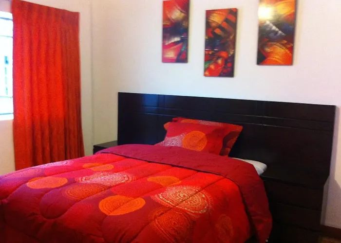 Huayruro Guest house 3*